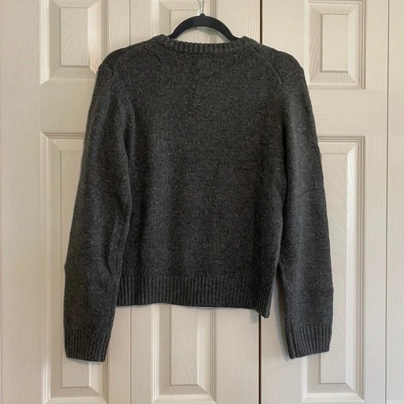 🍀NWT! Gray Ski Club Sweater - Picture 2 of 4